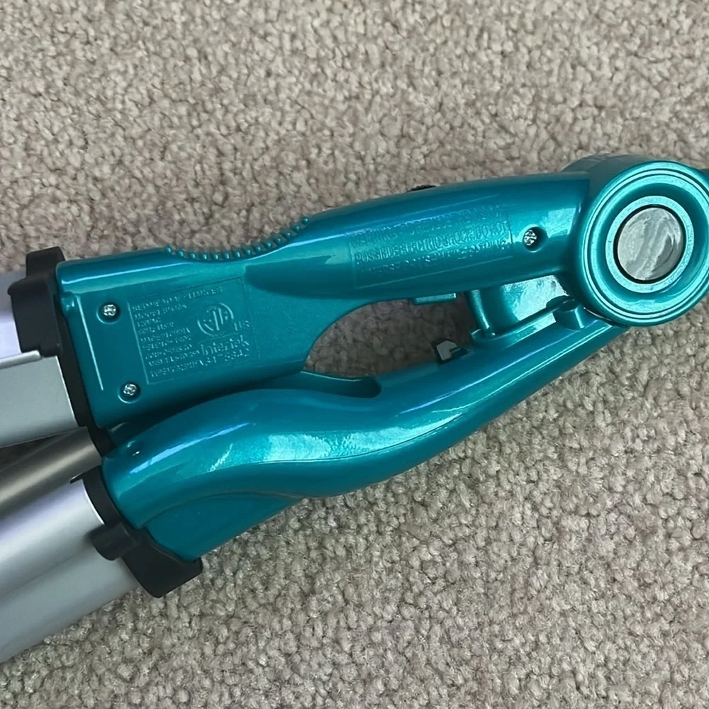 “BedHead Tigi Wave Artist- Hairtool”